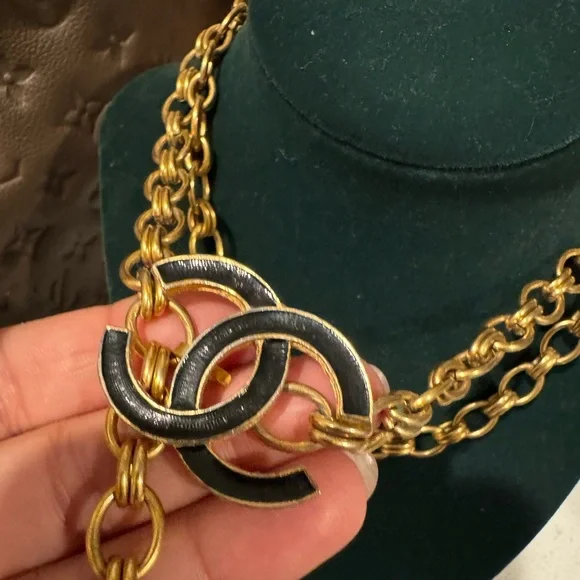 CHANEL 24k Gold plated Vintage necklace/belt - Picture 2 of 3